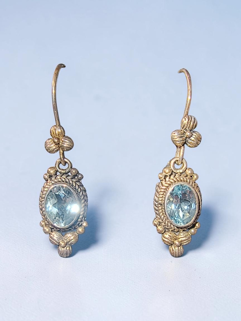 Suarti Bali Delicate Sterling Silver Blue Topaz Gemstone Drop Earrings